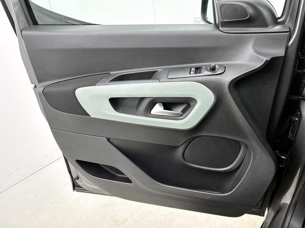 Citroen Berlingo 130 pk automaat feel | rijklaar | parkeersensoren | apple 