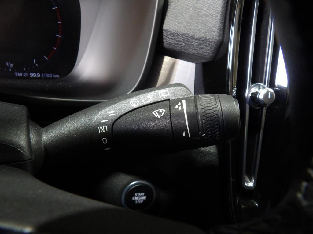 Volvo XC40 t3 163pk geartronic momentum pro