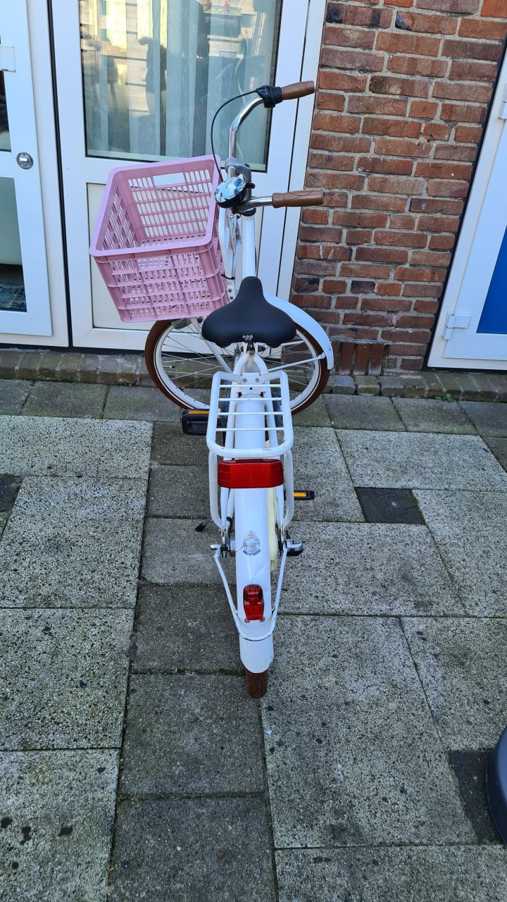 Mooi meisjes fiets Cortina U4 met 3 versnellingen- 26 inch