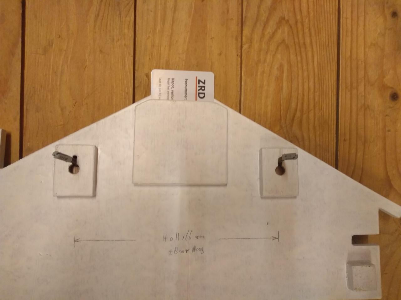 Berg u sleutels op ,op één vaste plaats in u mancave en of meterkast.