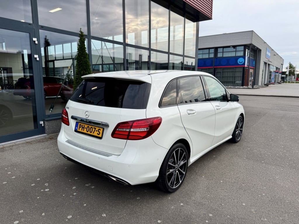 Mercedes-Benz B-Klasse 180 activity edition navi ecc cruise