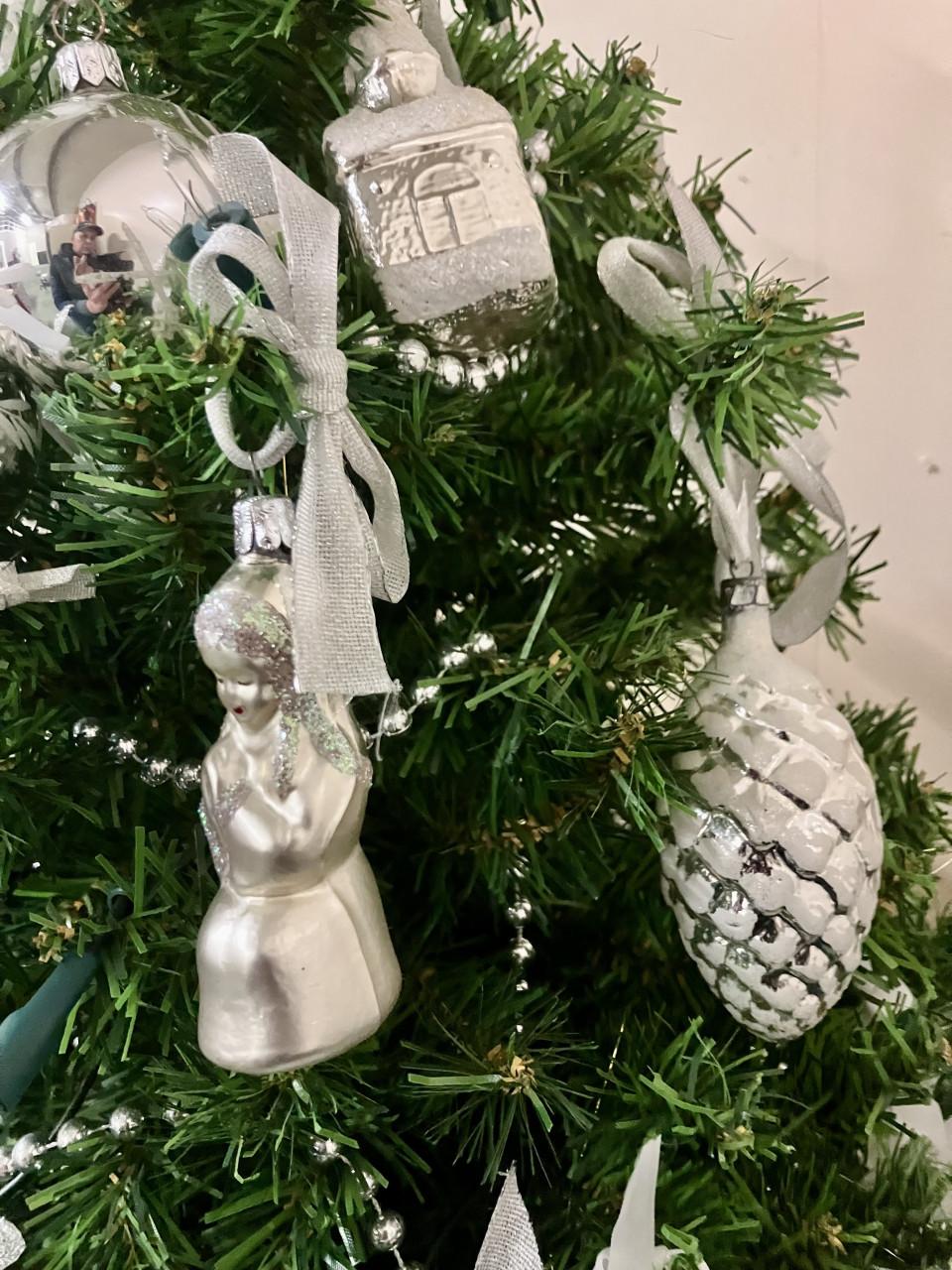 Kunstkerstboom, kant en klaar met lichtjesm