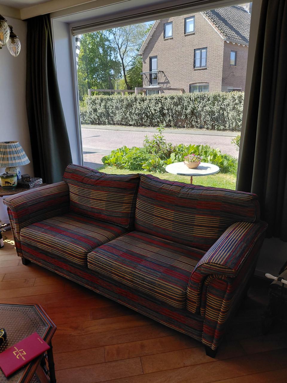 Prachige Raanhuis bank