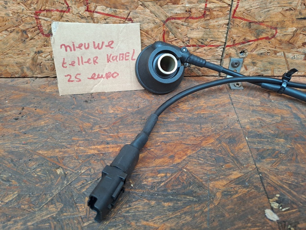 Te koop bijna alle onderdelen voor peugeot vivacity