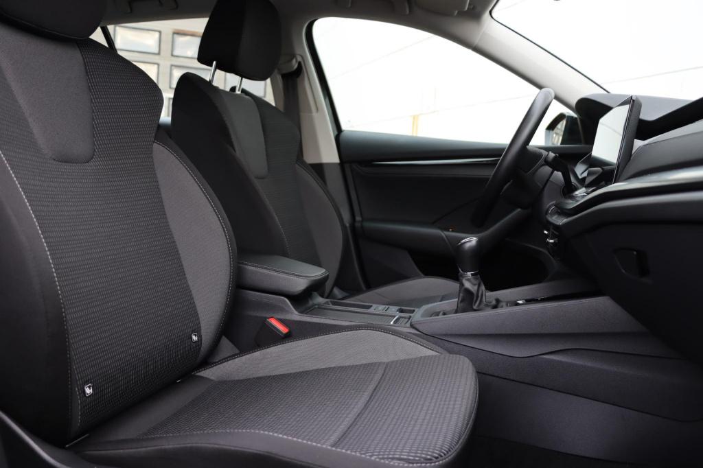 Skoda Octavia combi 1.0 tsi | ambition | 110pk | adaptive | carplay | senso