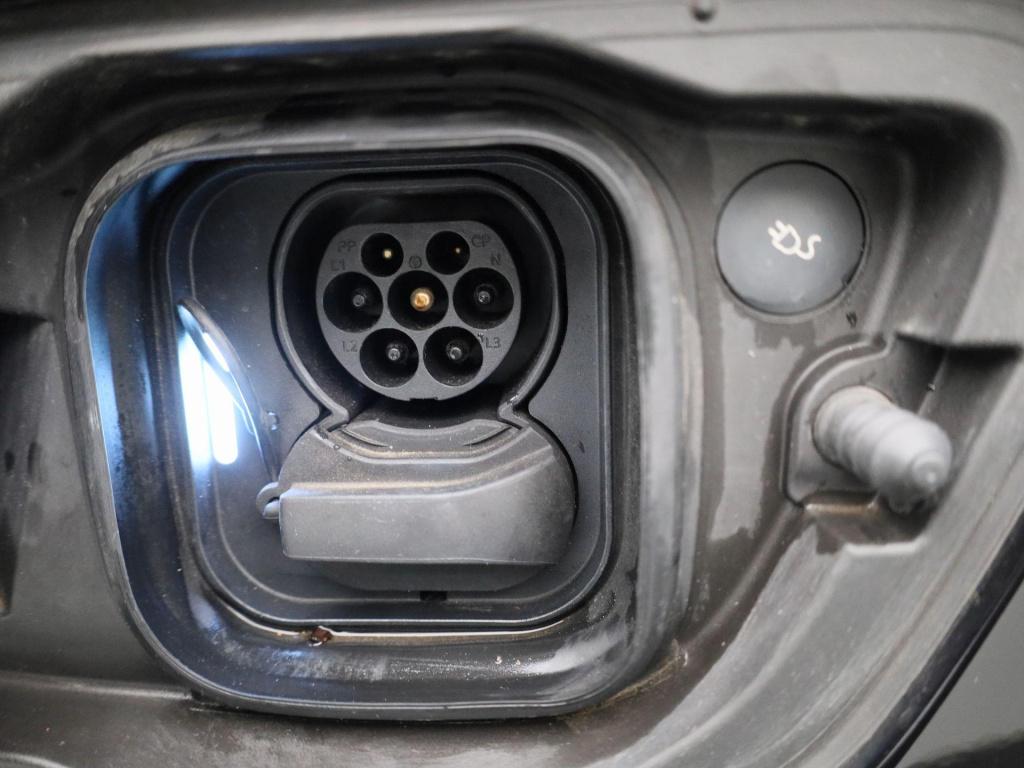 Volvo XC40 recharge core | automaat | apple carplay / android auto | virtua