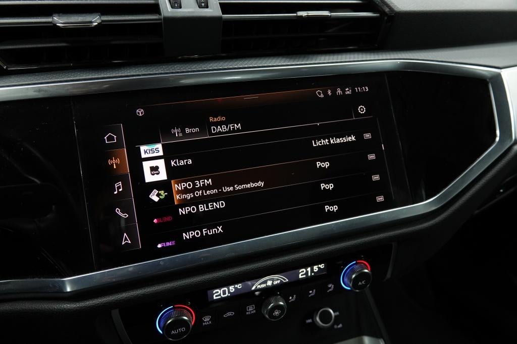 Audi Q3 35 tfsi | acc | carplay | pdc |