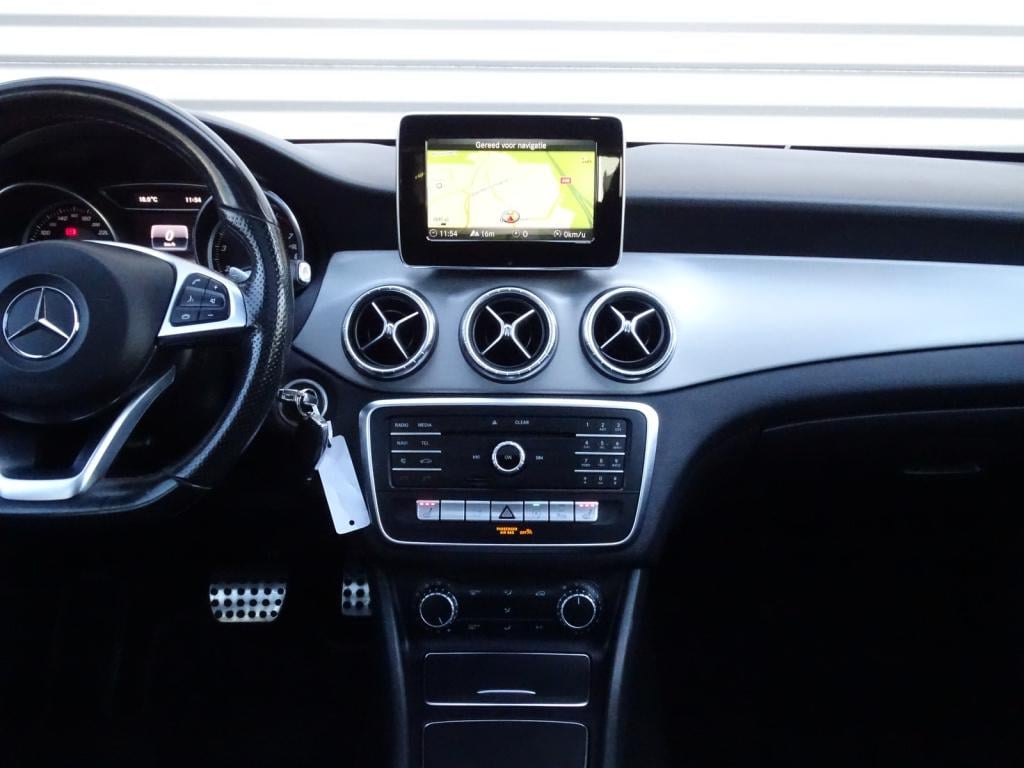 Mercedes-Benz Cla shooting brake 180 ambition amg pakket