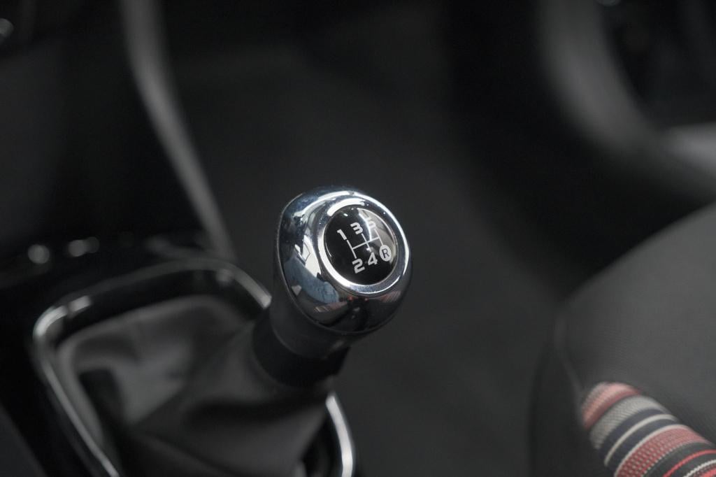 Citroen C1 1.0 vti feel | airco | bluetooth radio | getint glas | 5 deurs