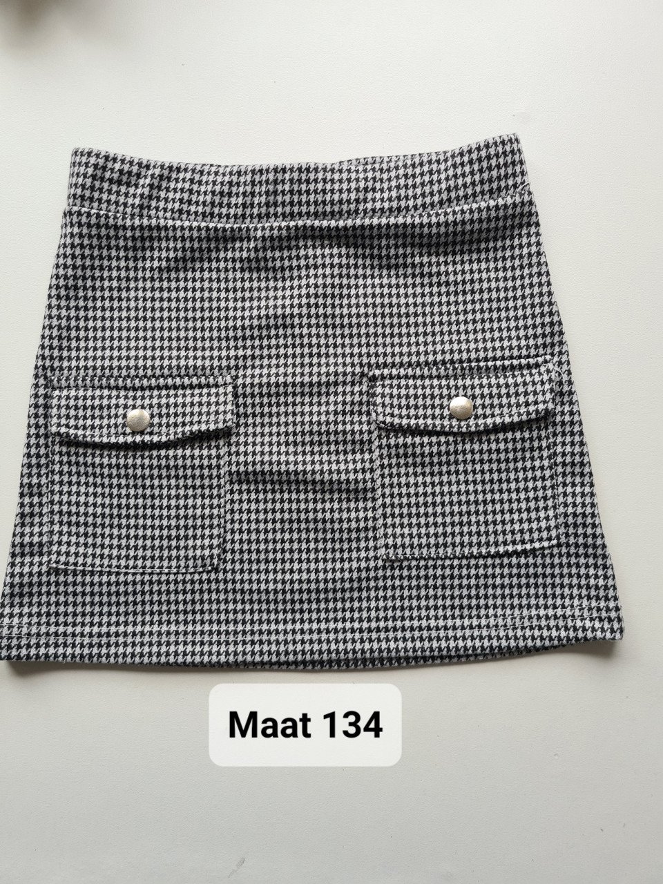 Zwart-wit pied de poule rokje van Destination  Maat 134