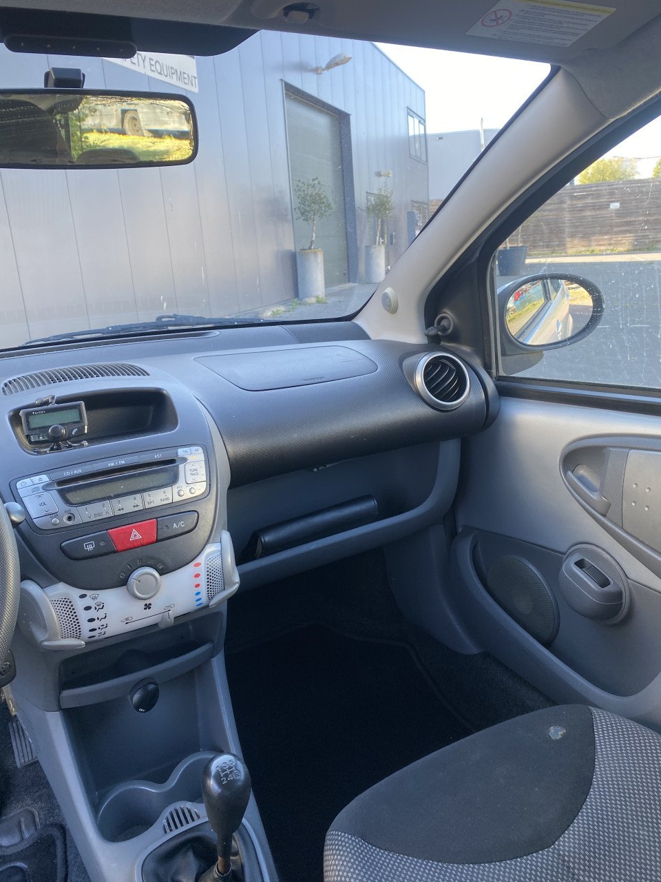 Toyota Aygo 1.0 12V Vvt-i 5DRS 2009 Grijs | NAP