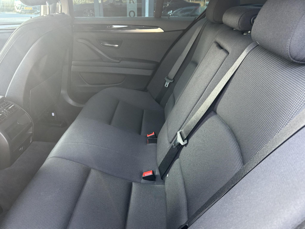 BMW 5 Serie 520i executive sportline|automaat|orgineel nl geleverd