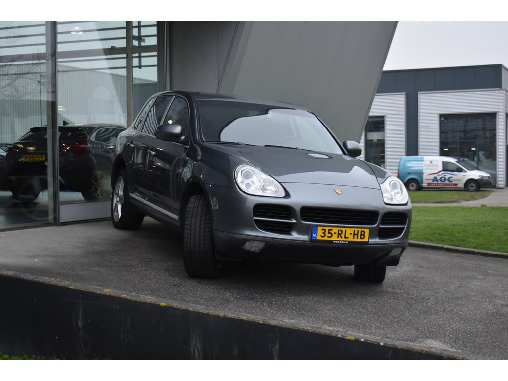 Porsche Cayenne 4.5 s