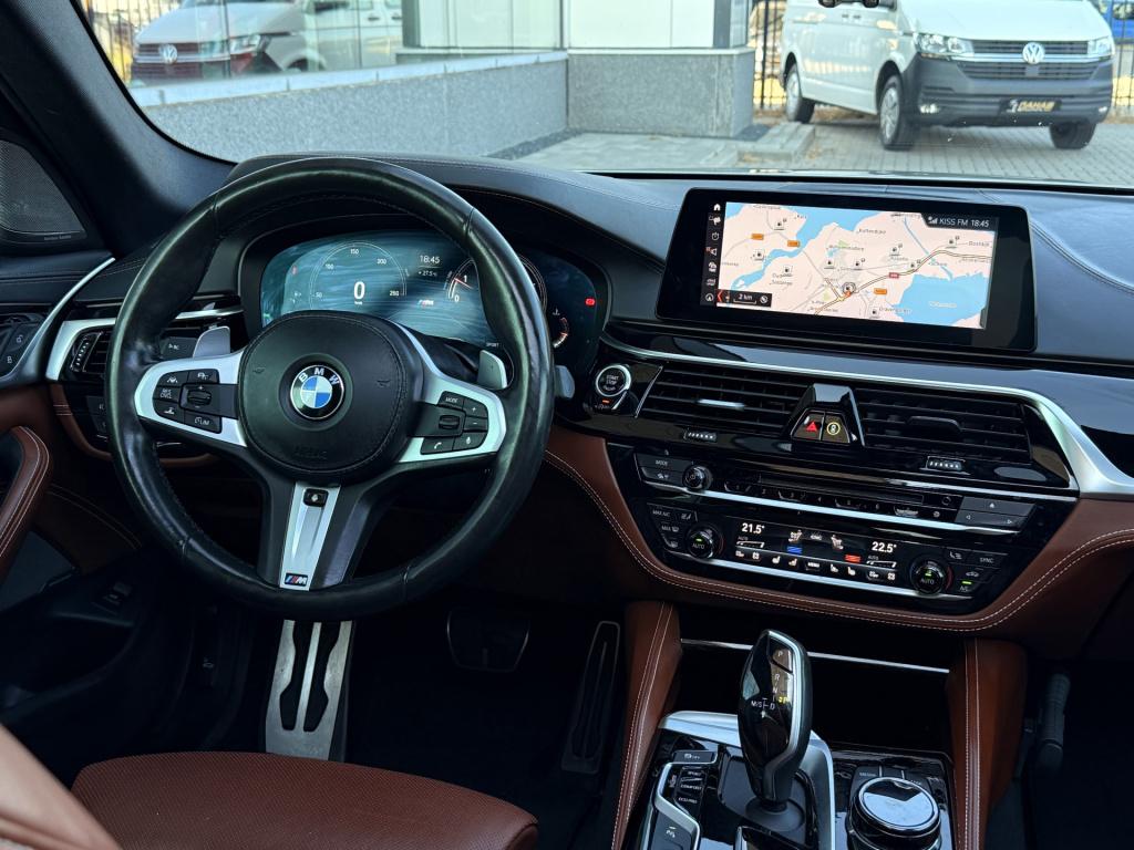BMW 5 Serie 540i xdrive high executive m-sport | acc | leder | harman / kar