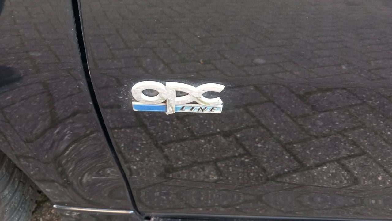 Opel Corsa 1.2 16v Cosmo AUTOMAAT !!OPC-line 3drs bj:2013 airco navigatie