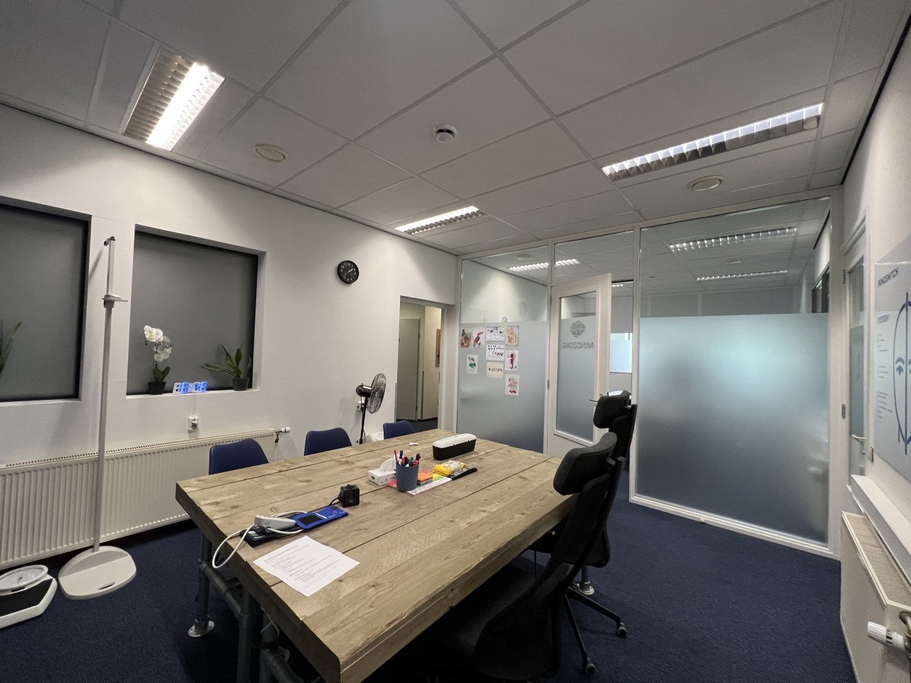 Te huur. geschakelde kantoorruimtes totaal 90m2