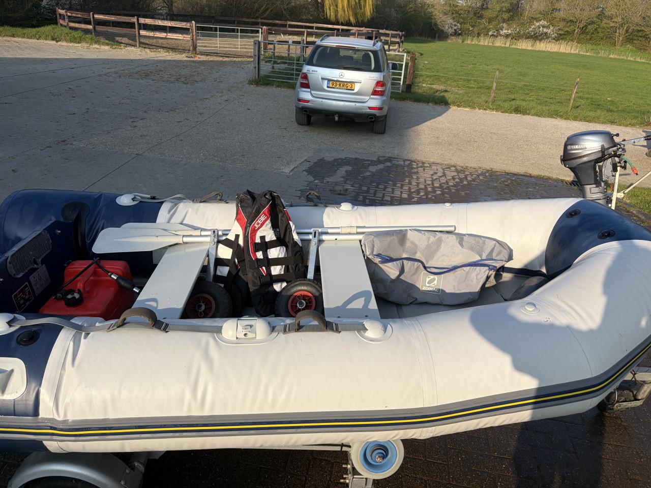 Zodiac rib + yamaha 8pk