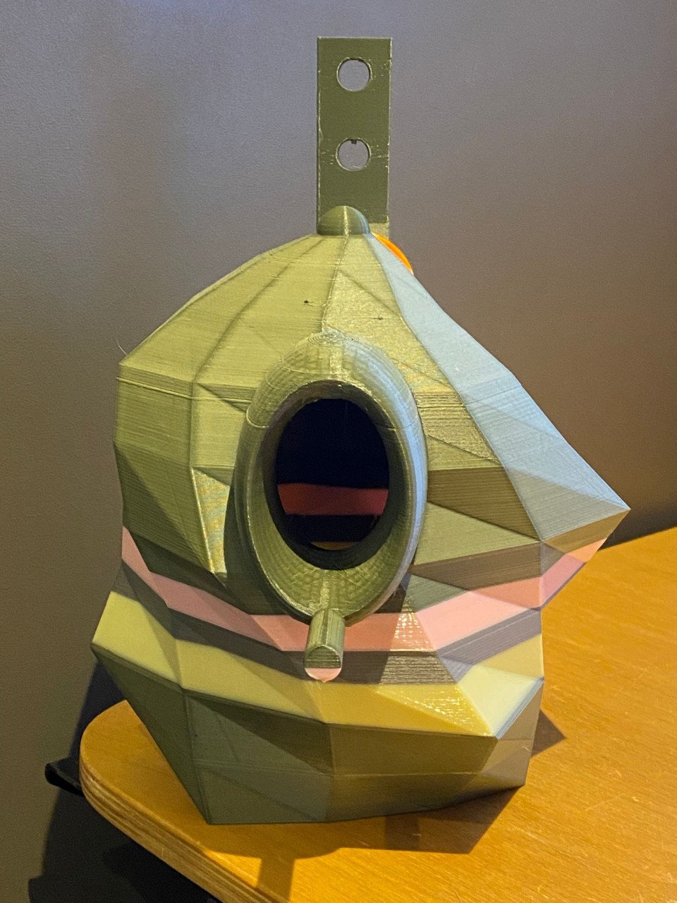 Unieke vogelhuisjes, voederhuisjes, insectenhotels, binnen en buitenlampen