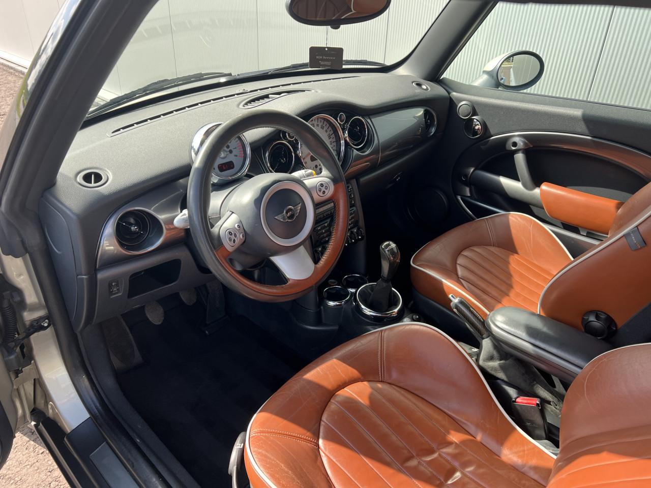 MINI Mini Cabrio 1.6 Cooper Pepper