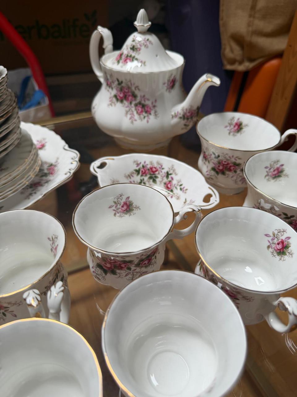 Royal Albert Servies, Lavender Rose