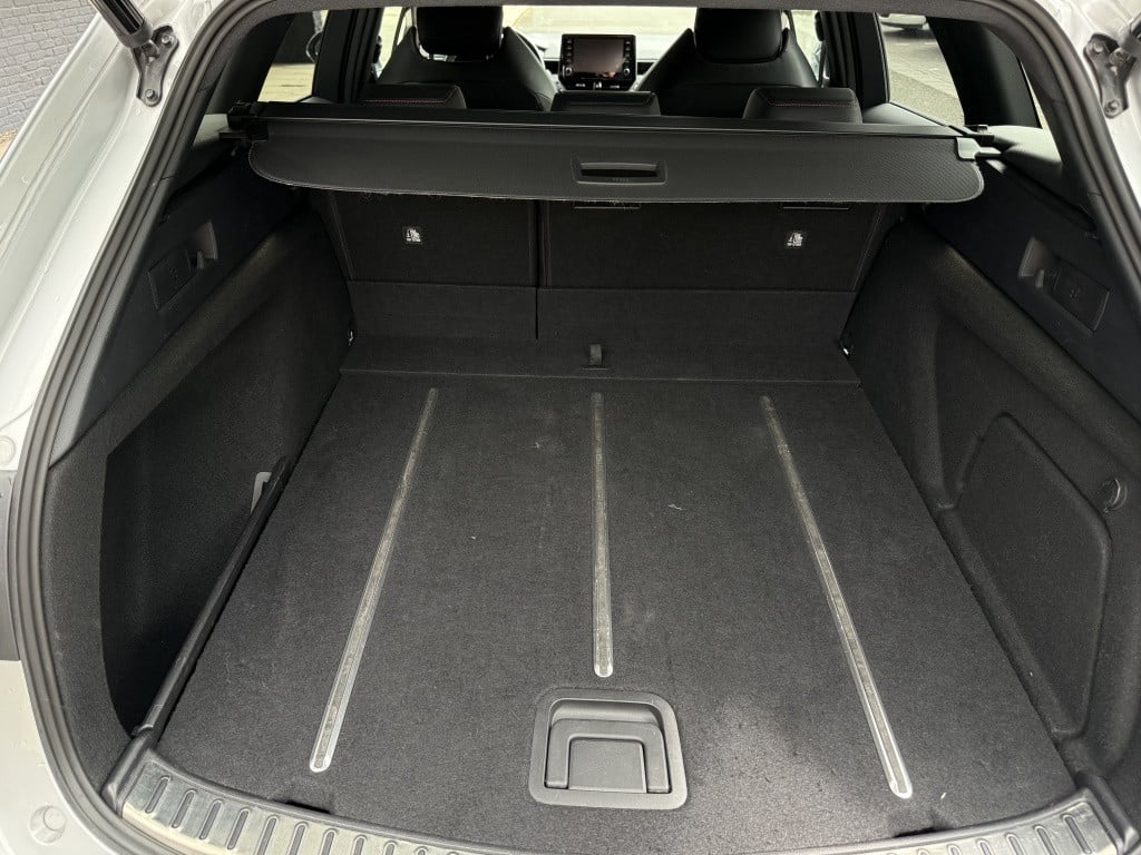 Toyota Corolla Touring Sports 2.0 hybrid executive // 185pk // jbl audio //