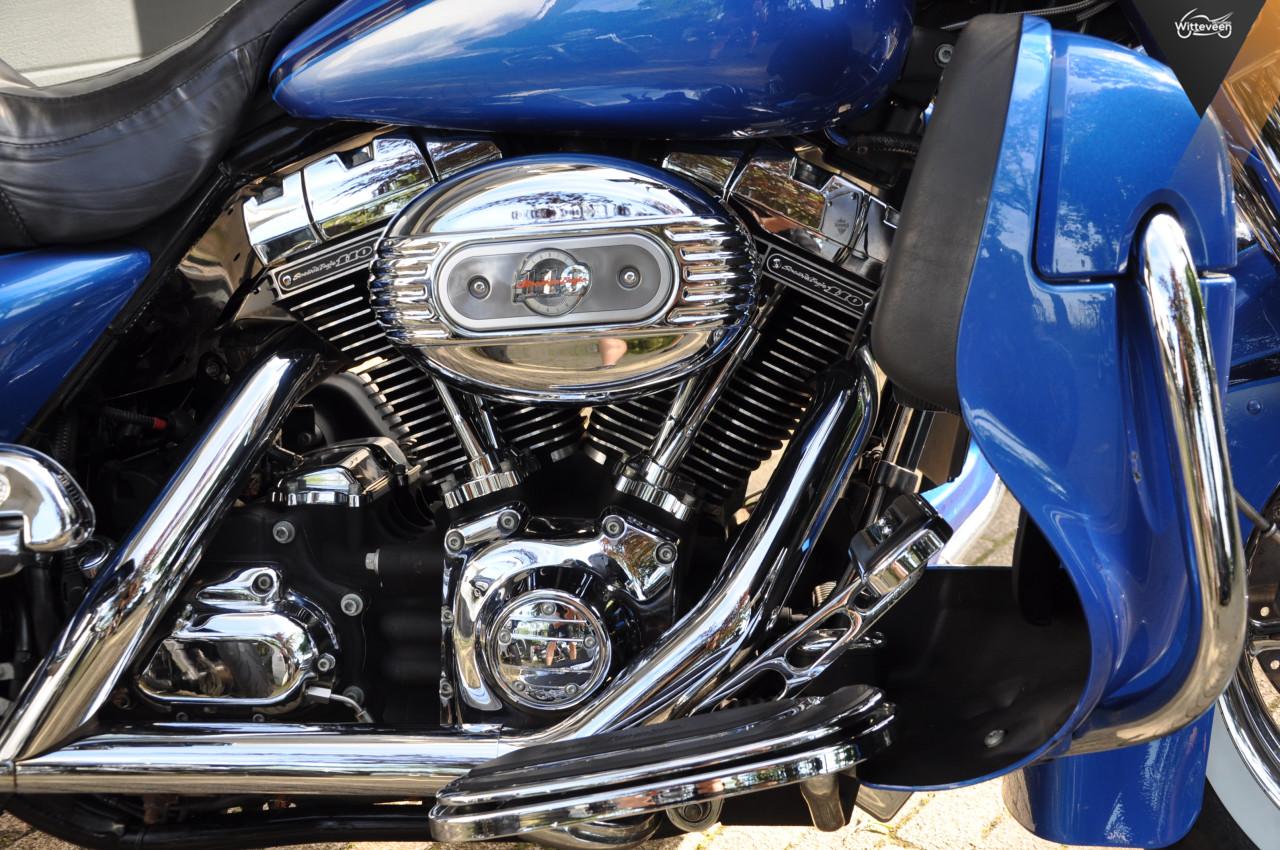 Harley Davidson Electra Glide Classic Ultra CVO 110 FLHTCUSE
