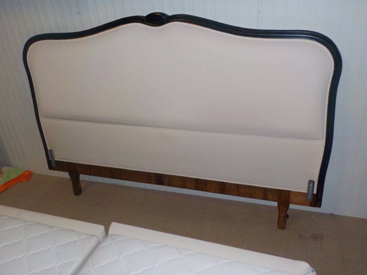 Mooie kwaliteit boxspring + matrassen + hoofdeind 2 x 90 x 210 cm
