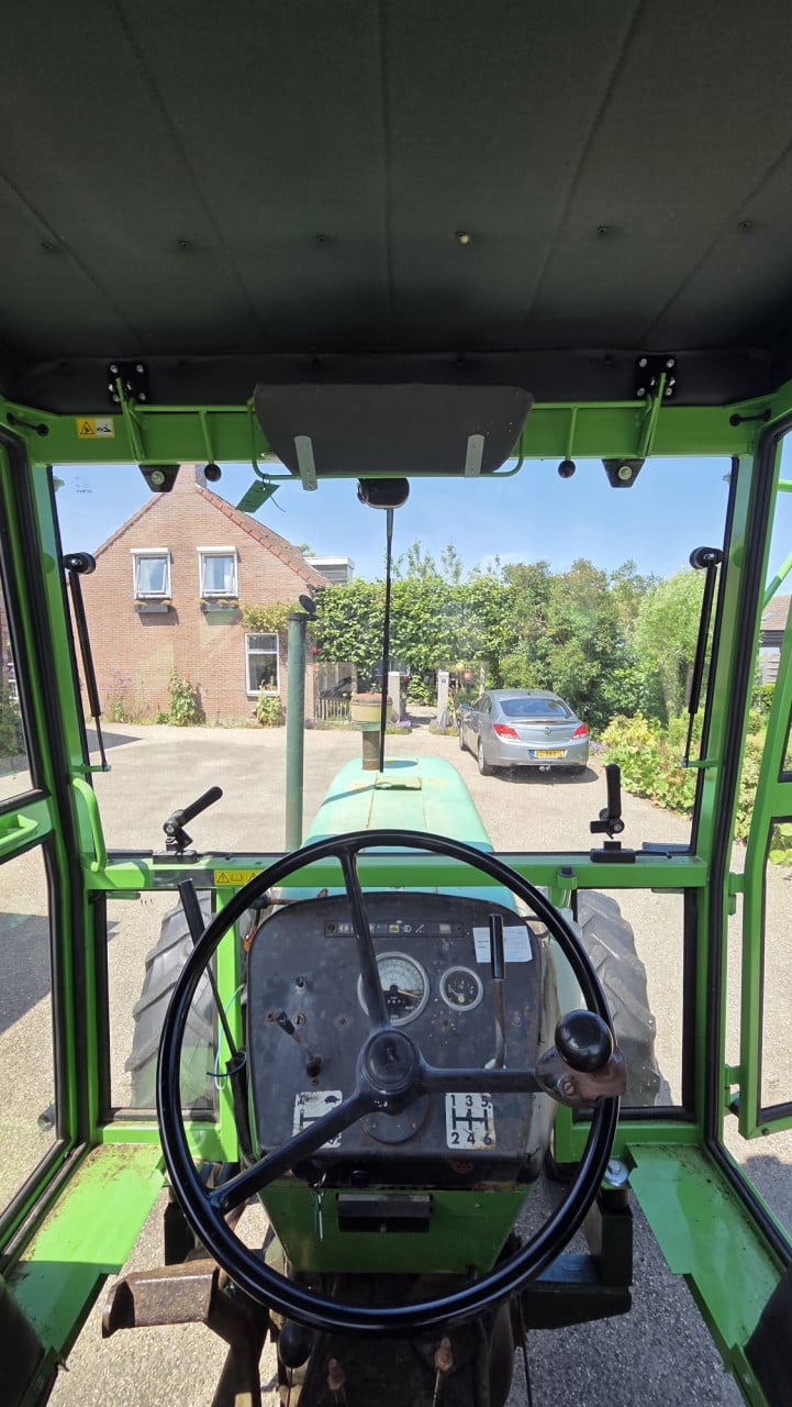 Cabine Deutz NIEUW