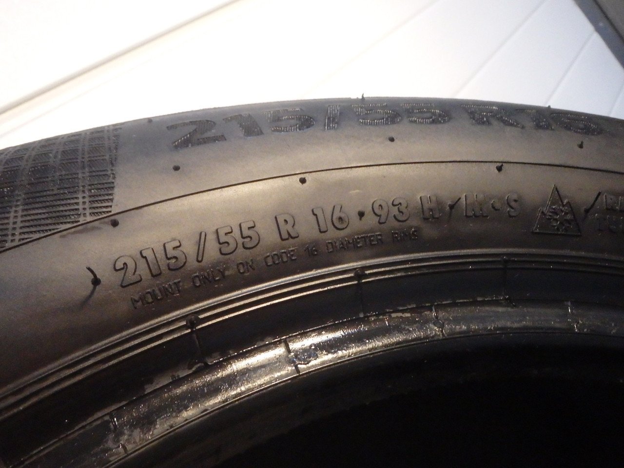 Set Continental banden  215/55-R16