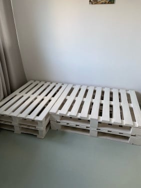 Palletbed/loungebank (losse pallets), gratis af te halen