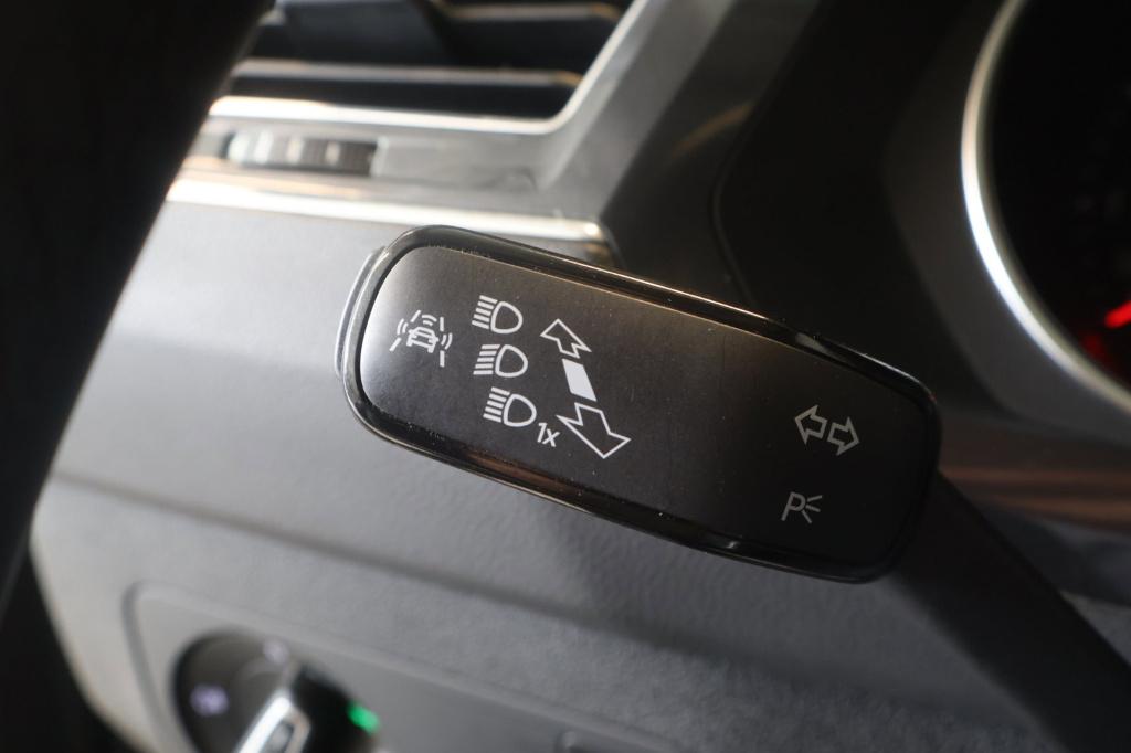 Volkswagen Tiguan 1.4 tsi act connected series, carplay, cruise contr, all 