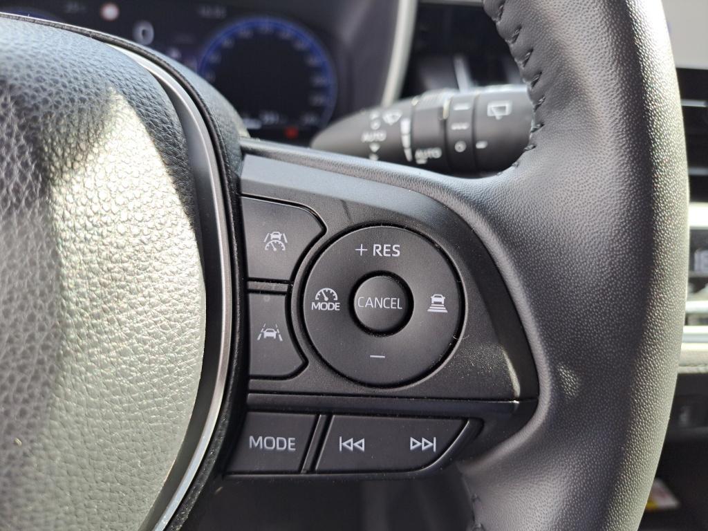 Toyota Corolla Cross 2.0 high power 153 pk hybrid 200 style