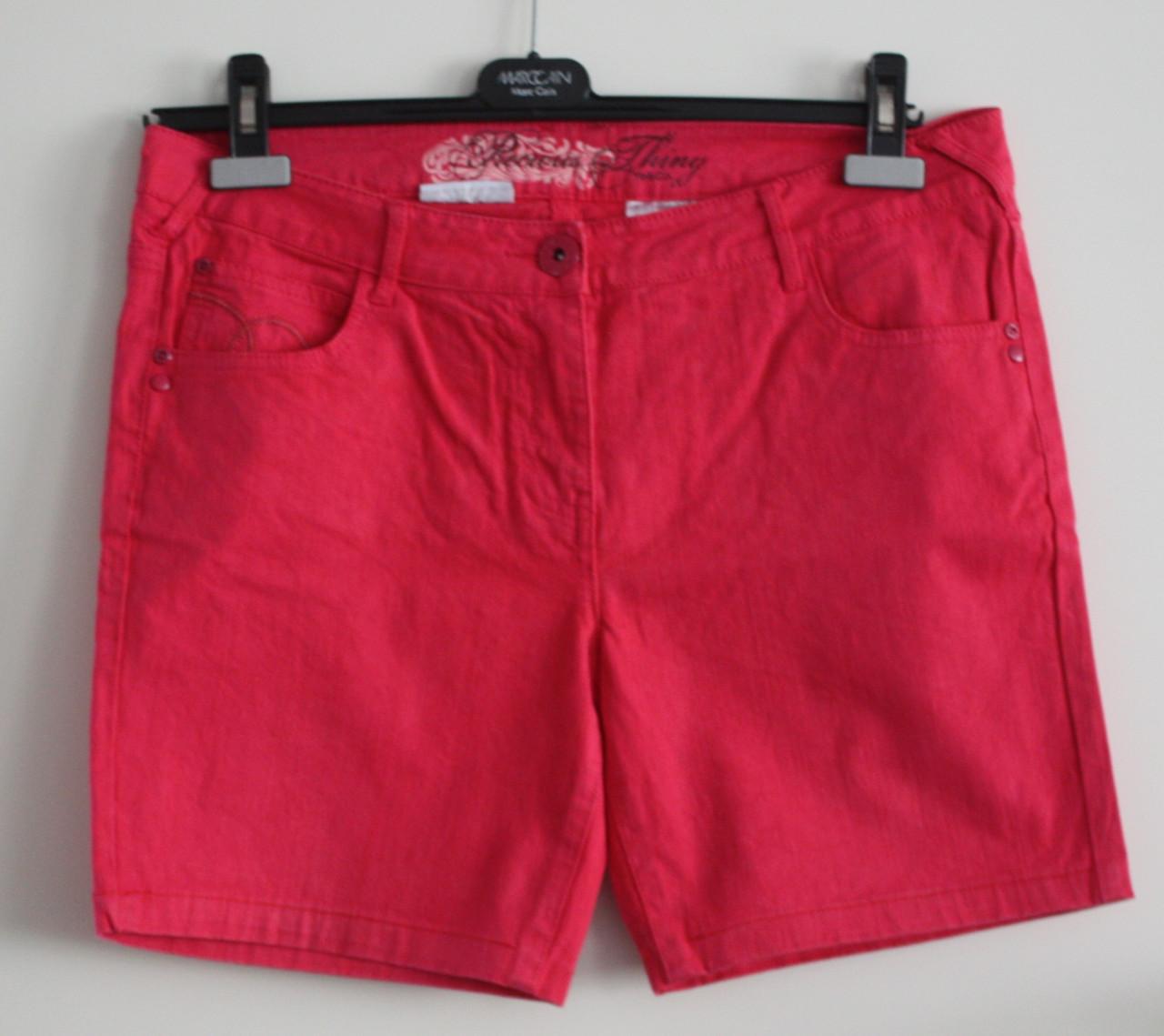 Korte fel roze broek maat 42