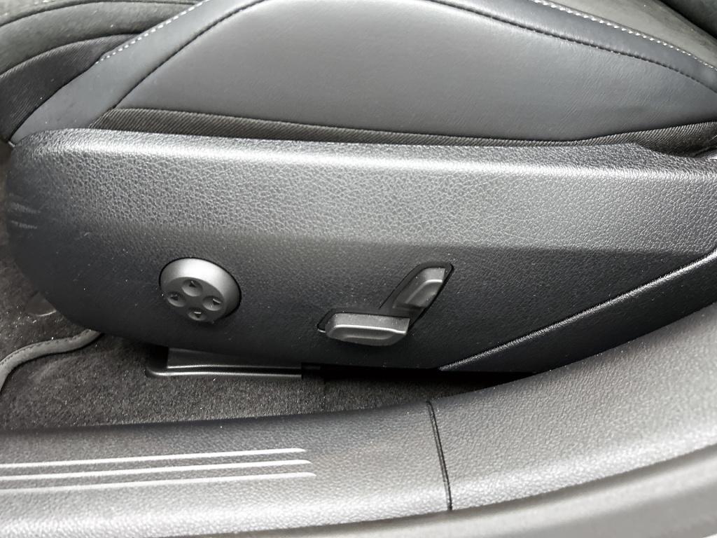 Mercedes-Benz E-Klasse estate 300 e amg plug-in hybride amg line | night pa