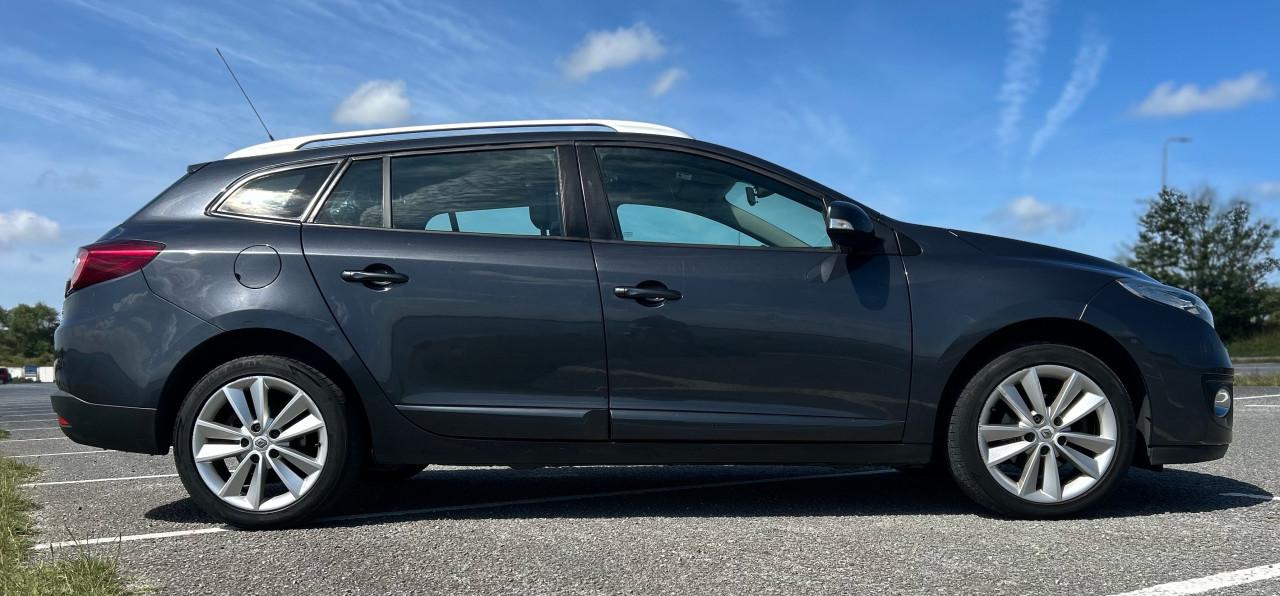 Renault MéganeEstate 1.2TCe Exp-BJ.2012 NU  🫣 €2500 Serieusze bieding besp