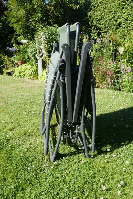 2 tuinstoelen