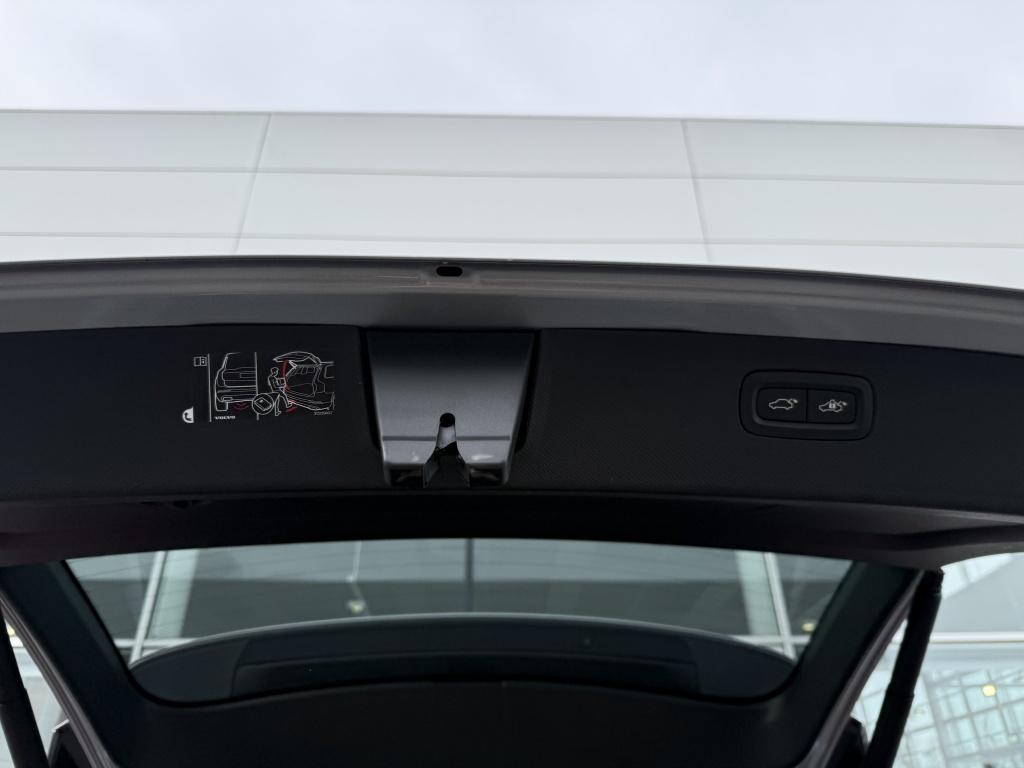 Volvo XC90 t8 405pk recharge r-design| full options!! luchtvering | b&w| 22