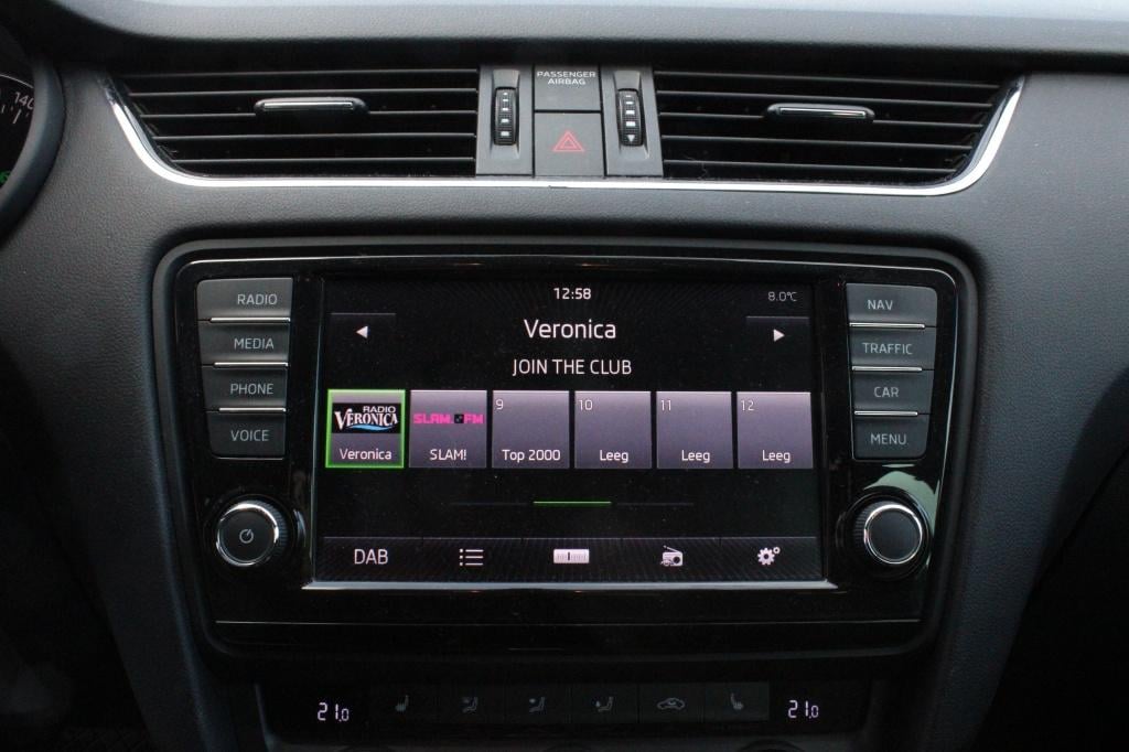 Skoda Octavia combi elegance business 1.4 tsi grt eleg bns