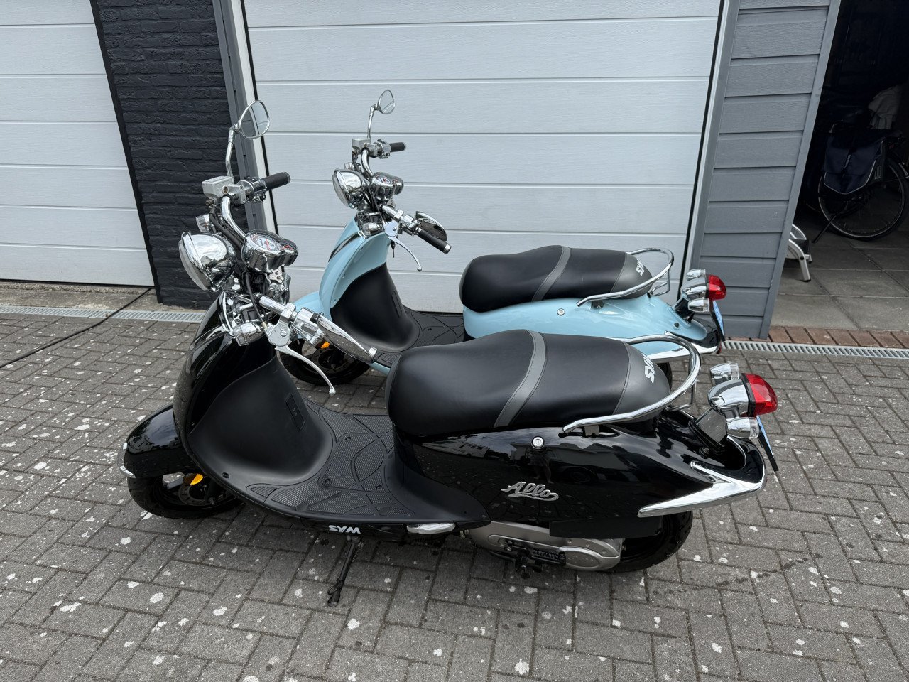 Sym Allo snorscooters twee stuks (prijs per stuk)