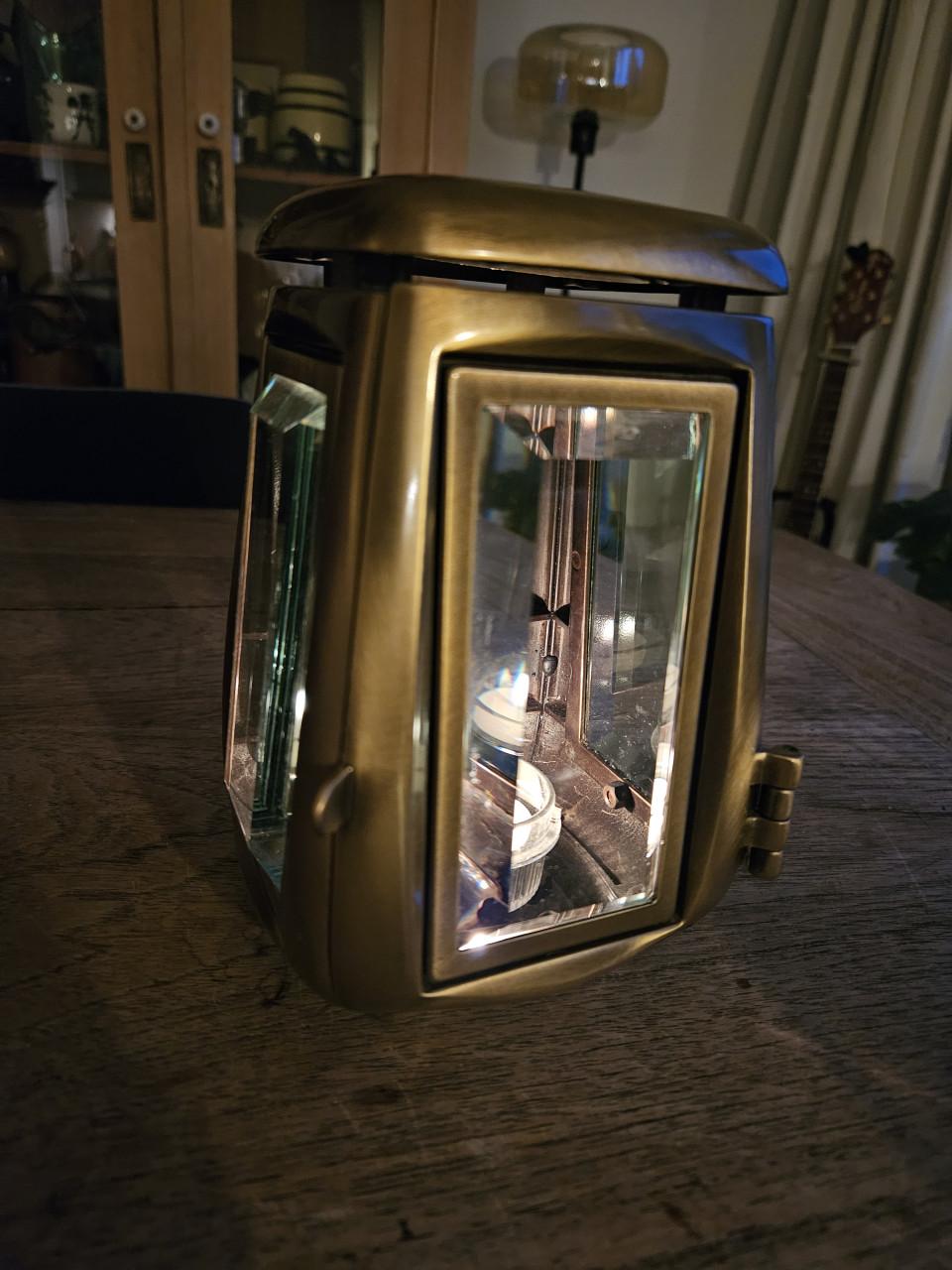 Prachtige nieuwe messing graflantaarn of graflicht