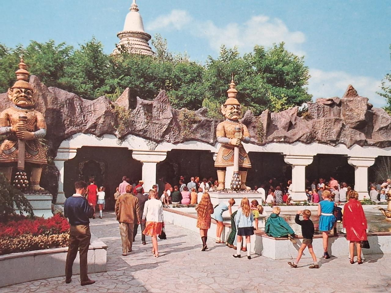 Ansichtkaarten Efteling jaren 60/70