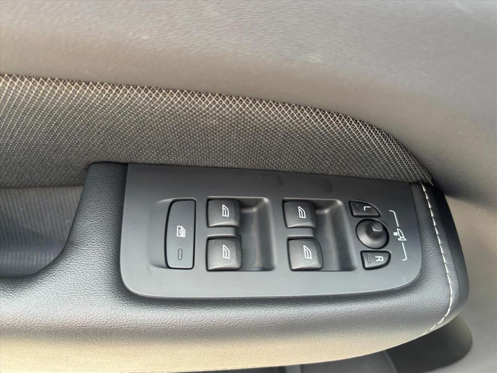 Volvo XC60 t6 340pk recharge awd r-design| harman kardon|360 camera|schuifd