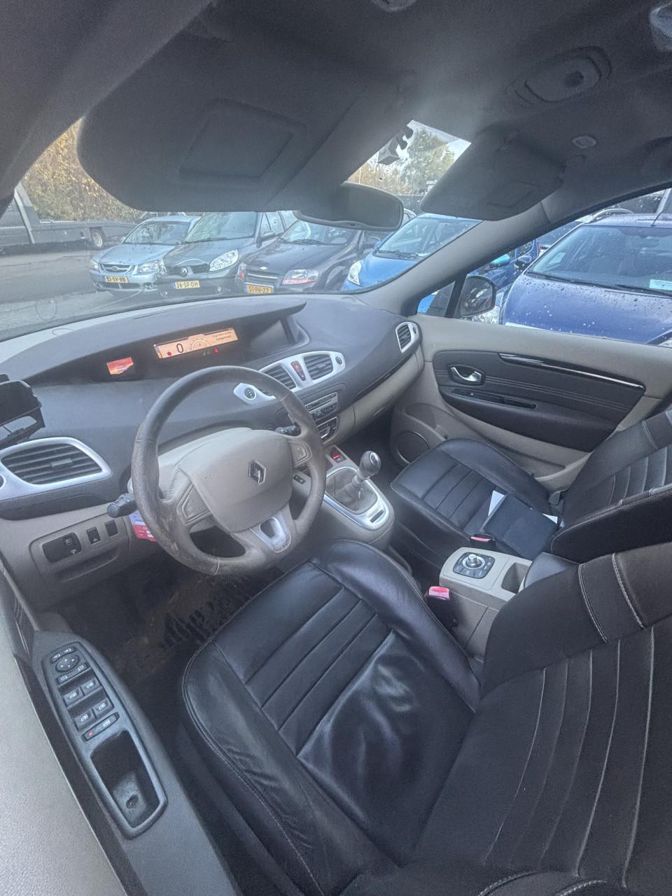 Renault scenic voljaar apk