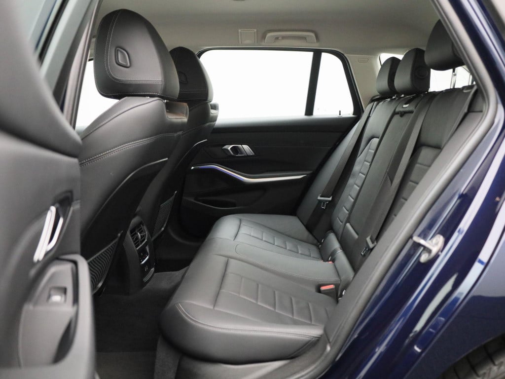 BMW 3-serie touring 318i corporate executive | automaat | lmv | parkeer sen