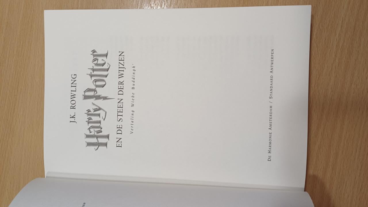 Harry Potter en de Steen der Wijzen (hardcover ongelezen)