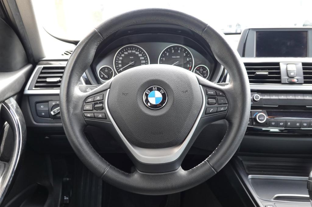 BMW 3-serie 320i executive