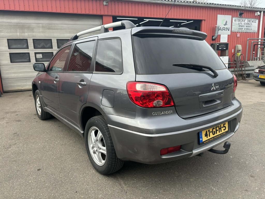 Mitsubishi Outlander 2.0 travel