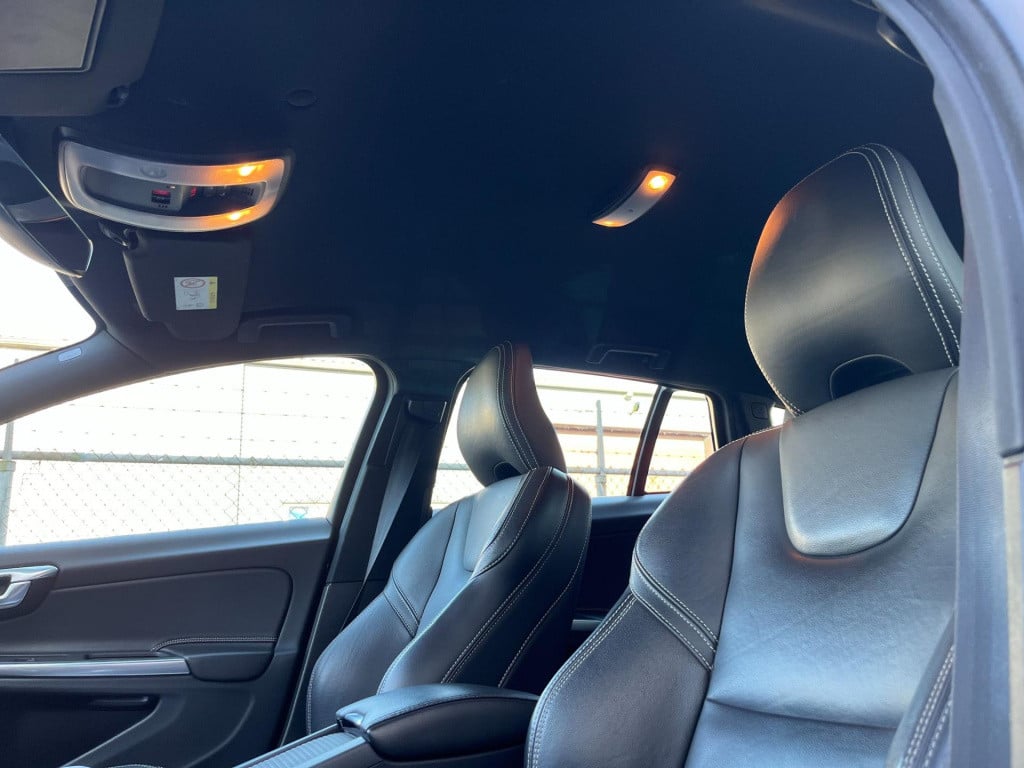 Volvo V60 1.5 t3 polar+ dynamic | orig. nl | leder | trekhaak