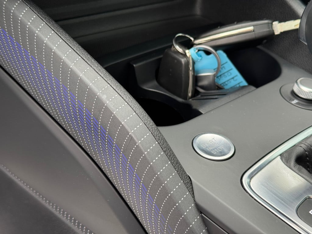 Audi Q2 2.0 tfsi quattro sport * panoramadak * stoelverwarming * navigatie