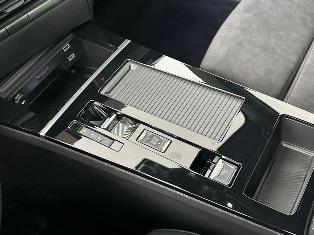 Opel Astra 1.6 turbo plug in hybrid ultimate | snel rijden mogelijk! | tot 